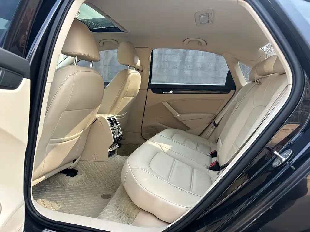 Volkswagen Passat 2014 1.8TSI DSG
