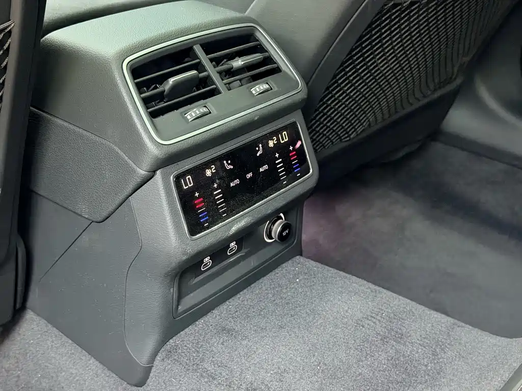 Audi A6L — миниатюра 13