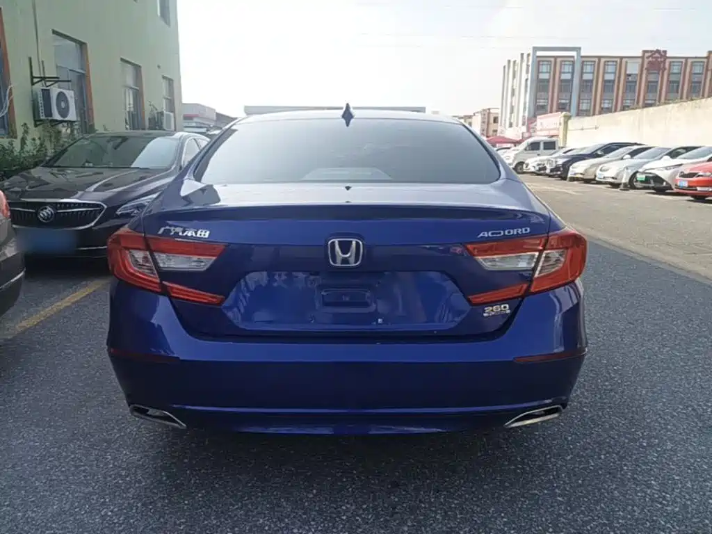 Honda Accord — миниатюра 6