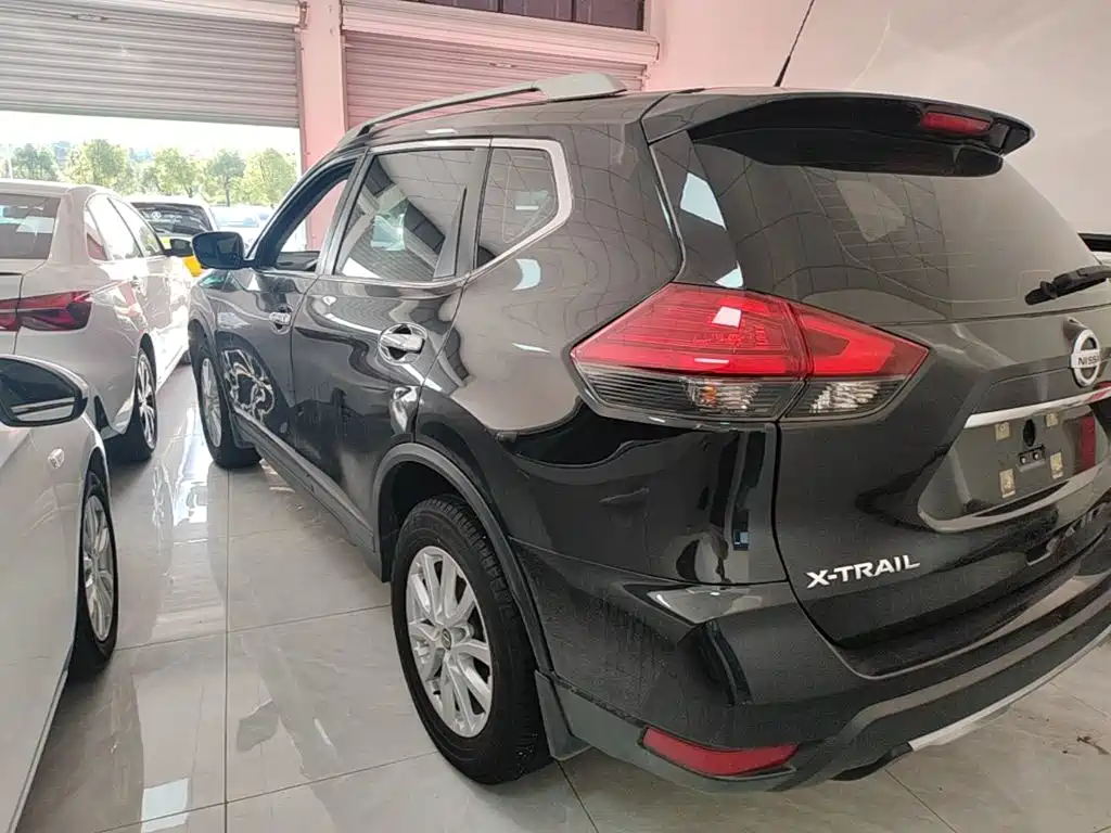 Nissan X-Trail — миниатюра 5