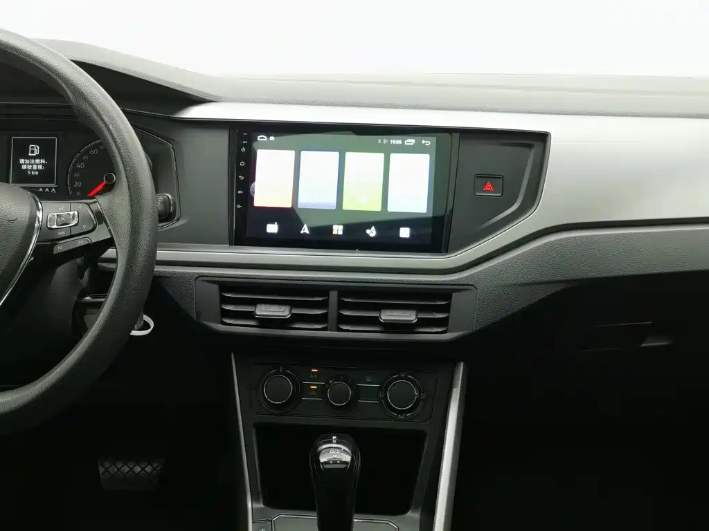 Volkswagen Polo — миниатюра 12
