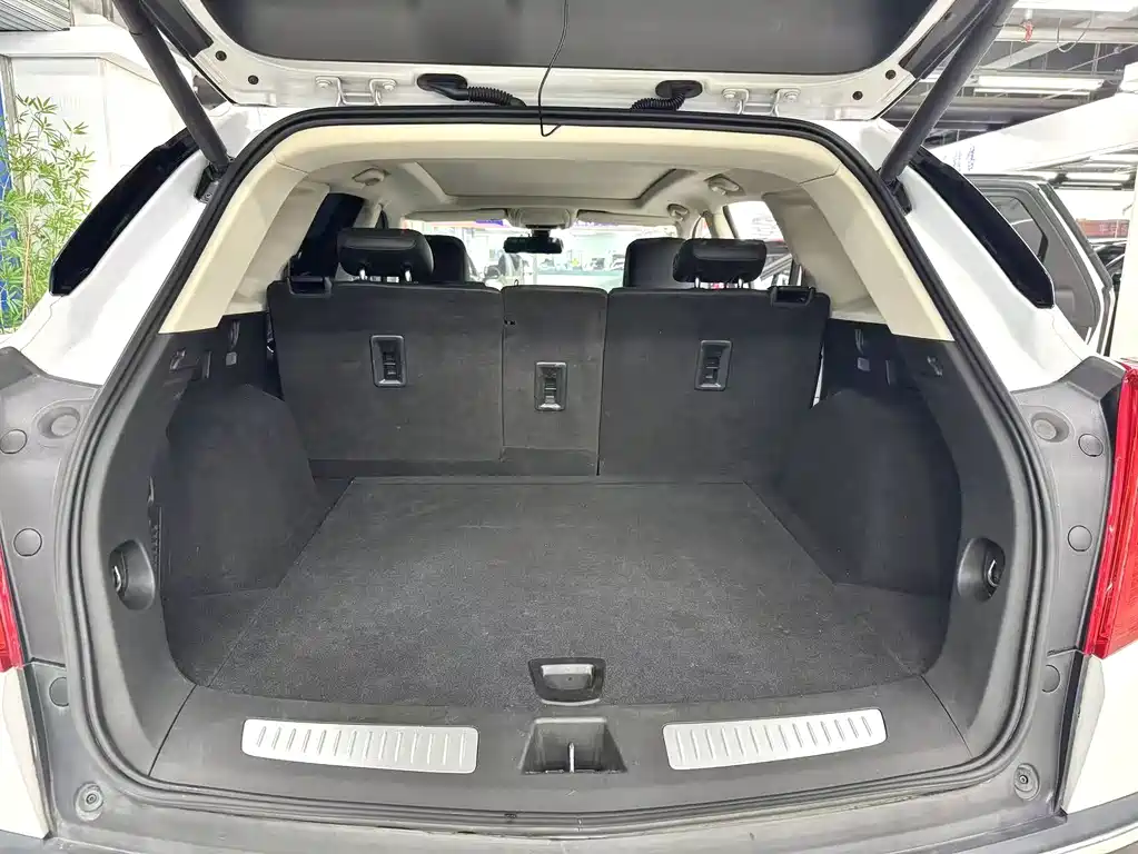Cadillac XT5 — миниатюра 11