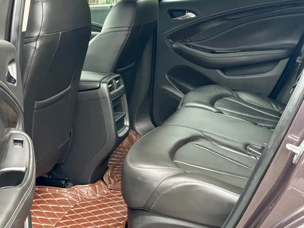 Buick Envision Plus — миниатюра 8