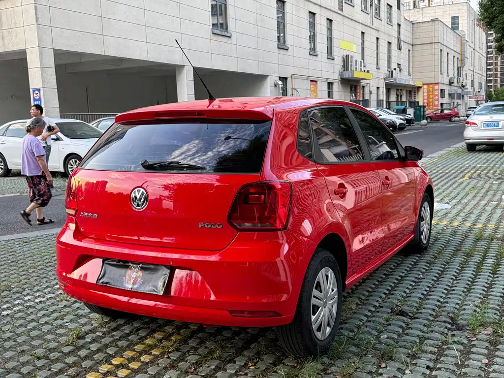Volkswagen Polo — миниатюра 6