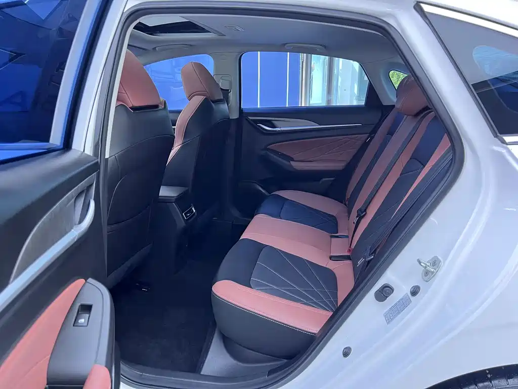 Changan Eado — миниатюра 14