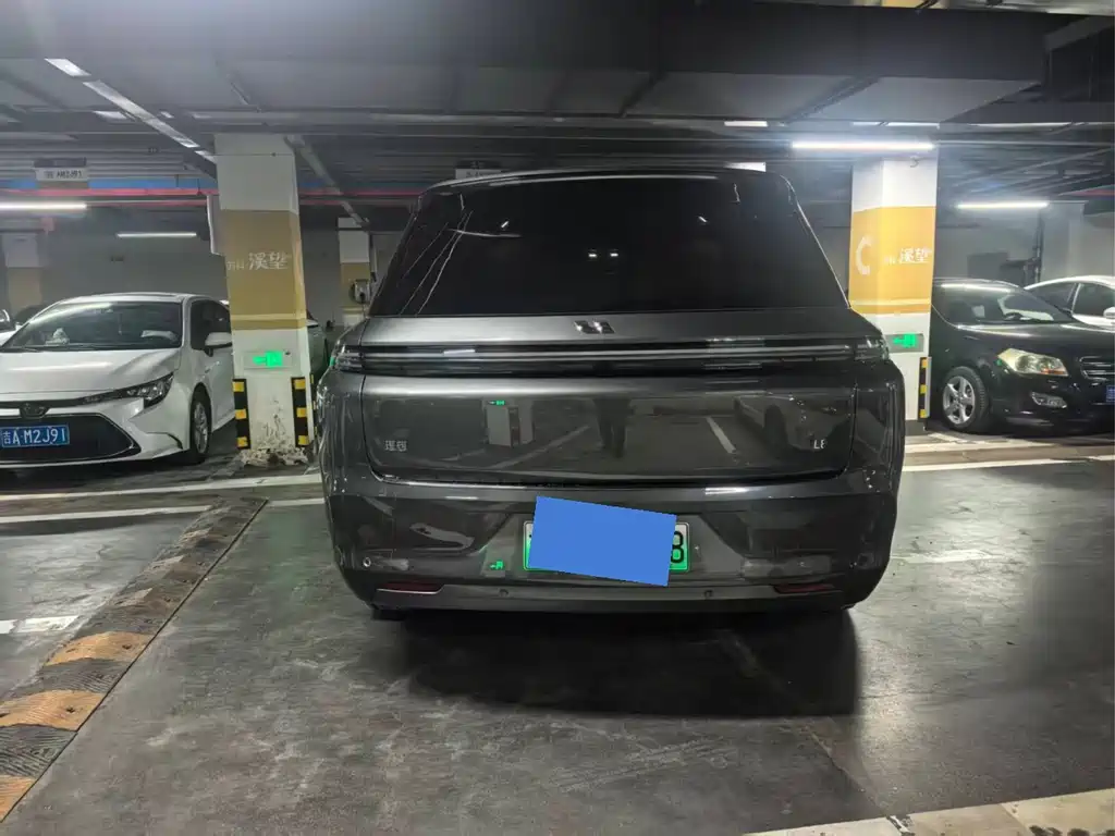 Li Auto L8 2023 Pro
