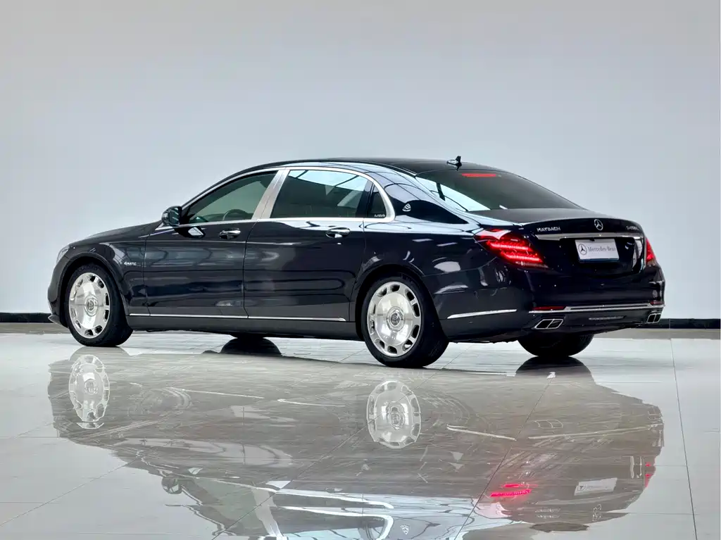 Mercedes-Benz S-Class — миниатюра 12