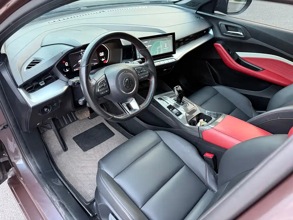 MG MG5 - фото 4