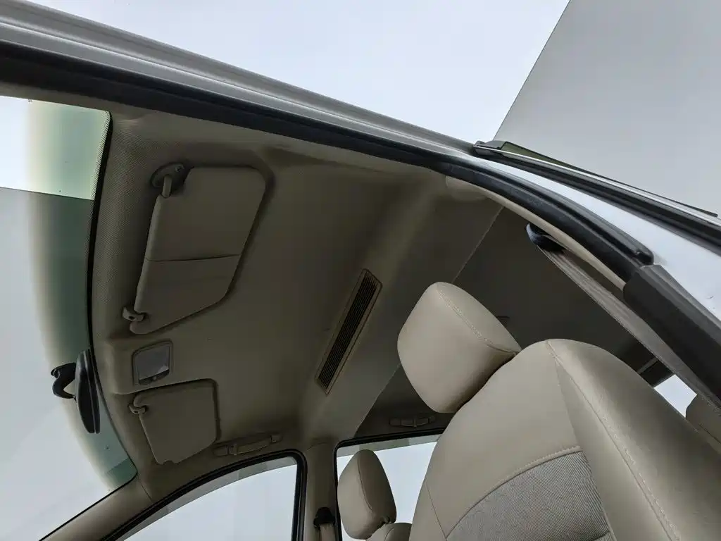 Wuling Hongguang — миниатюра 14