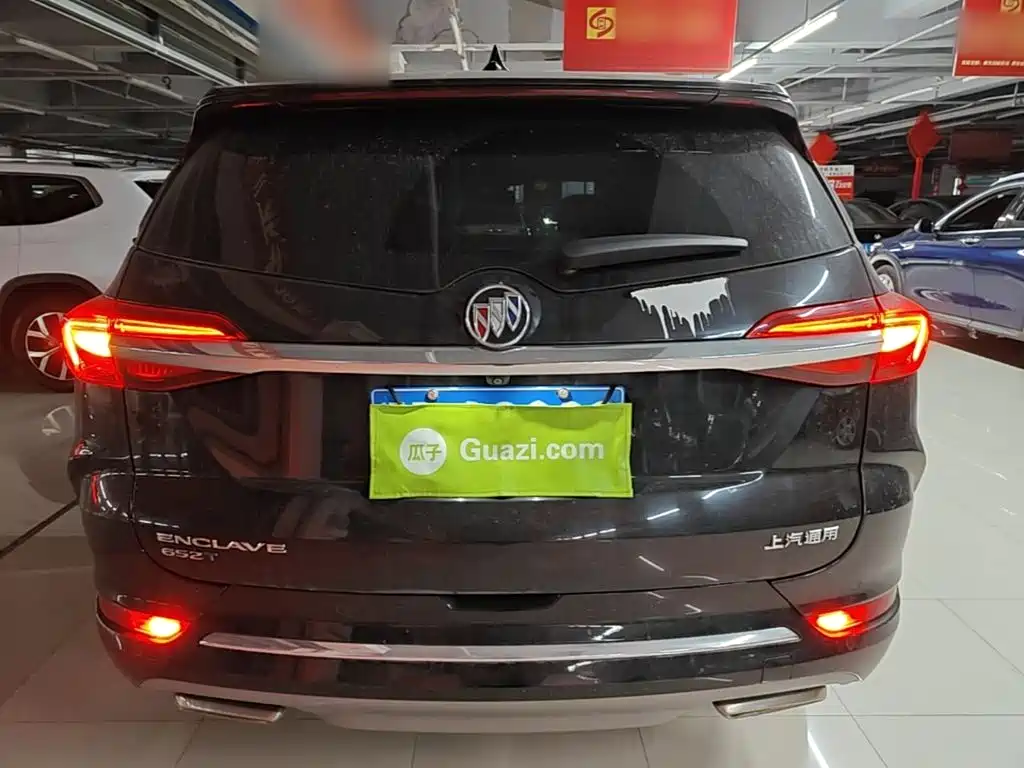 Buick Enclave — миниатюра 6