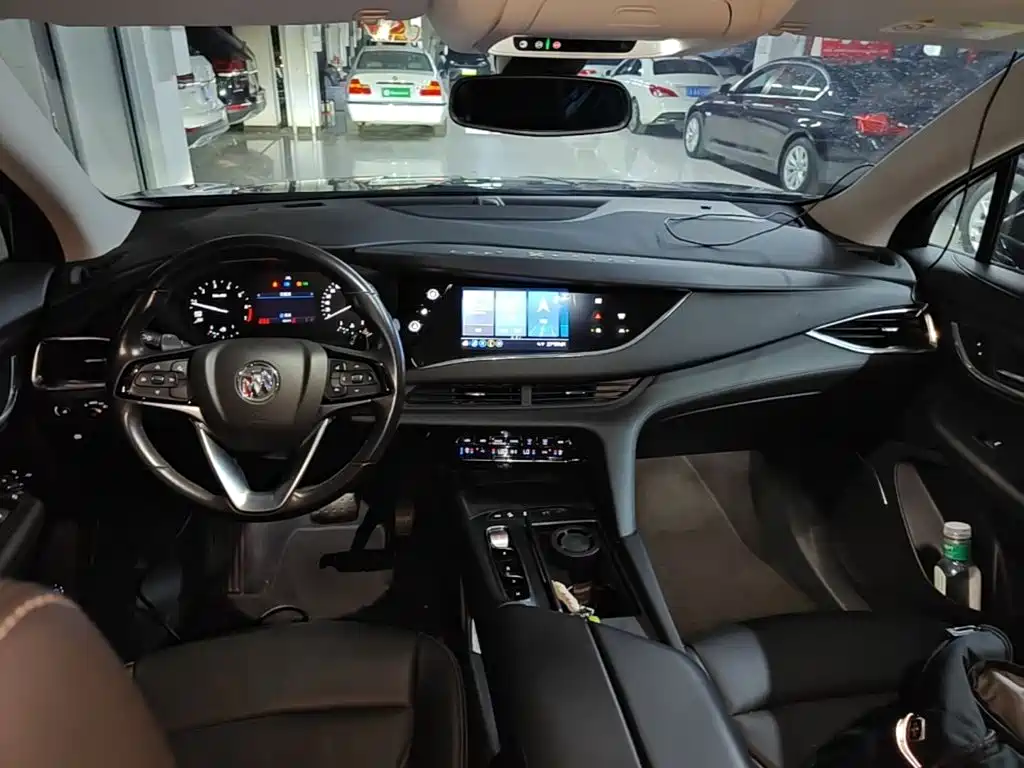 Buick Enclave — миниатюра 10