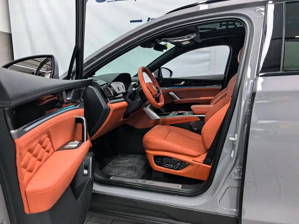 BYD Tang 2025 Smart Drive DM-i 175KM