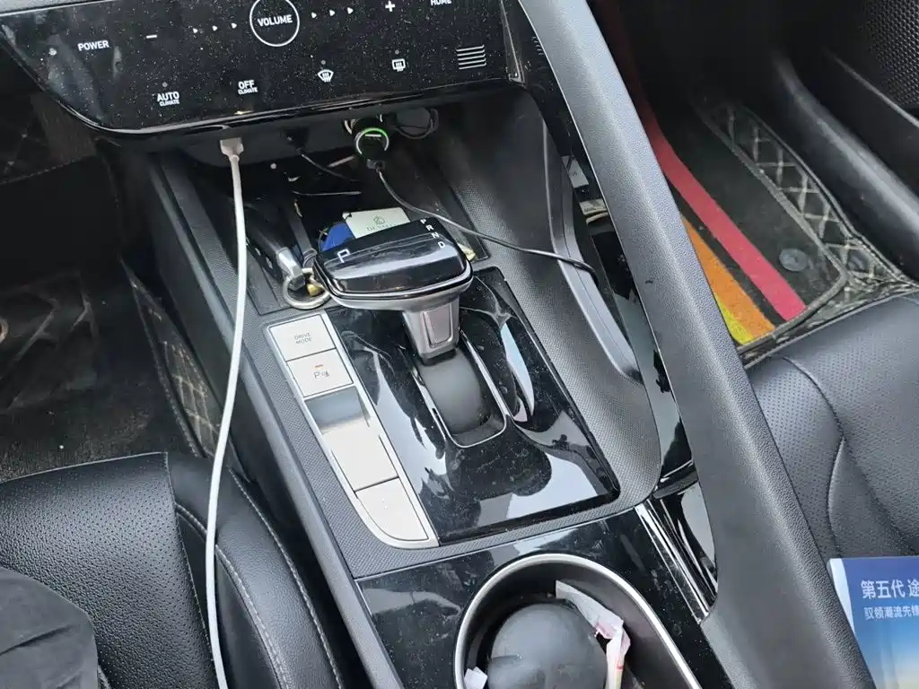 Hyundai Elantra — миниатюра 15