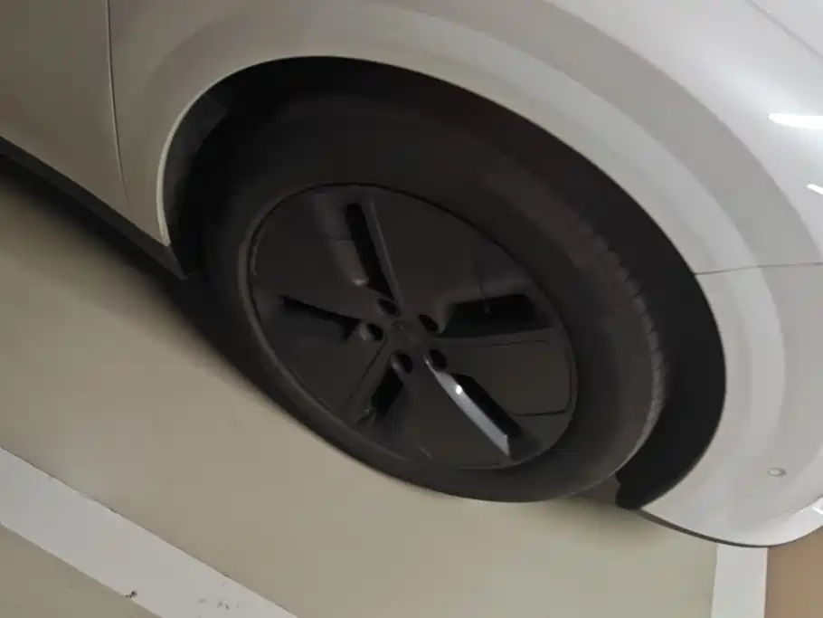 Li Auto Li i8 — миниатюра 6