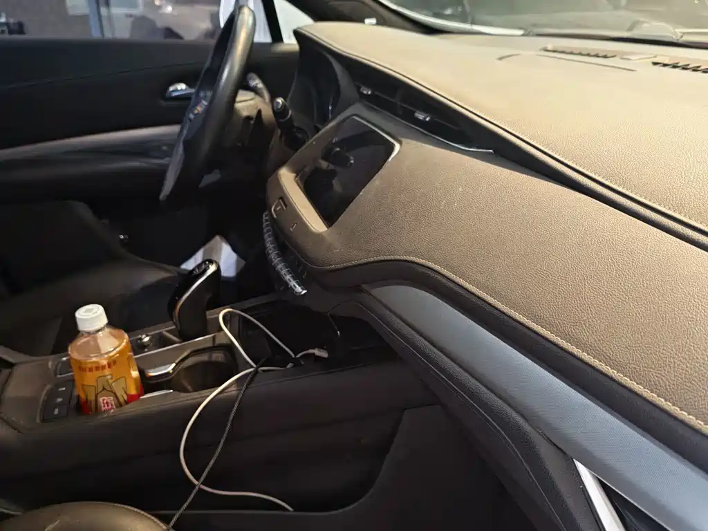 Cadillac XT4 — миниатюра 13