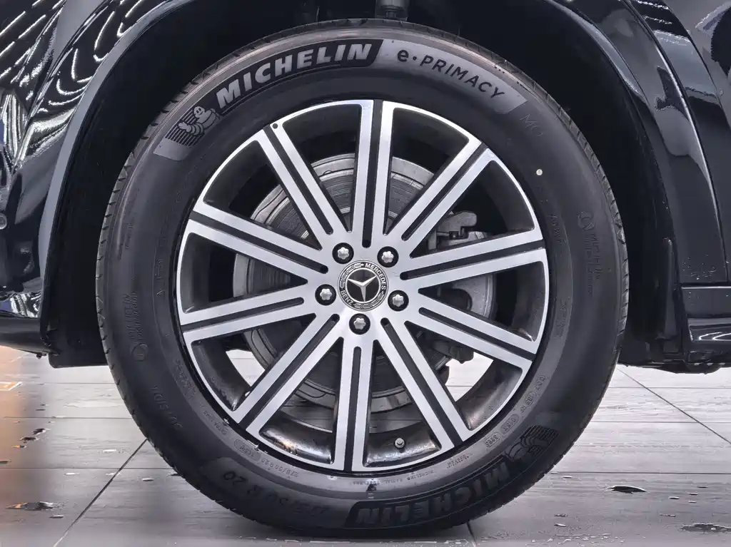Mercedes-Benz GLE (Import) — миниатюра 19