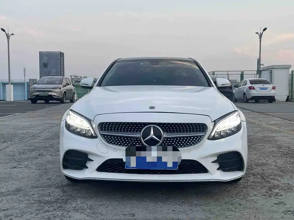 Mercedes-Benz C-Class 2021