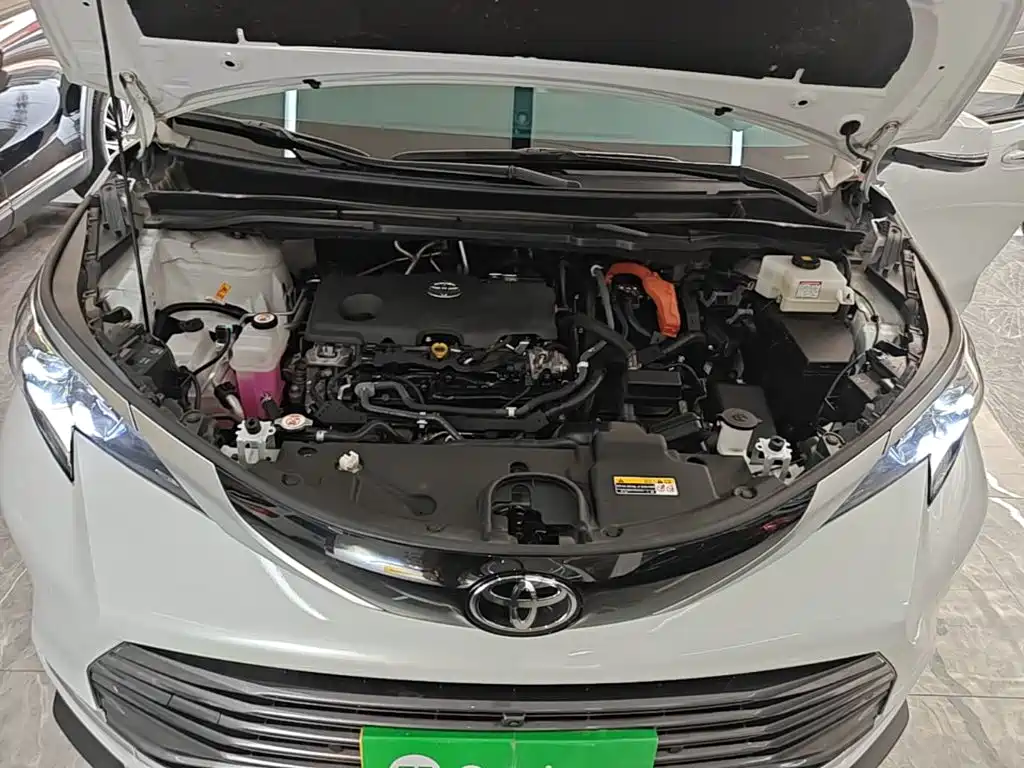 Toyota Sienna — миниатюра 20