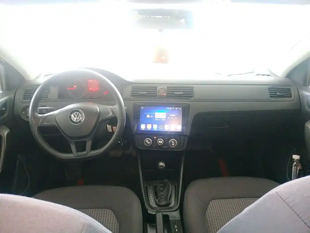 Volkswagen Santana — миниатюра 10
