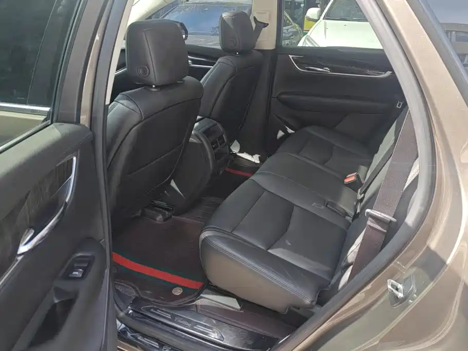 Cadillac XT5 — миниатюра 11
