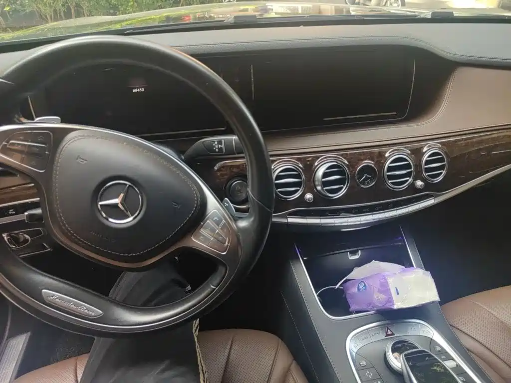 Mercedes-Benz S-Class — миниатюра 13