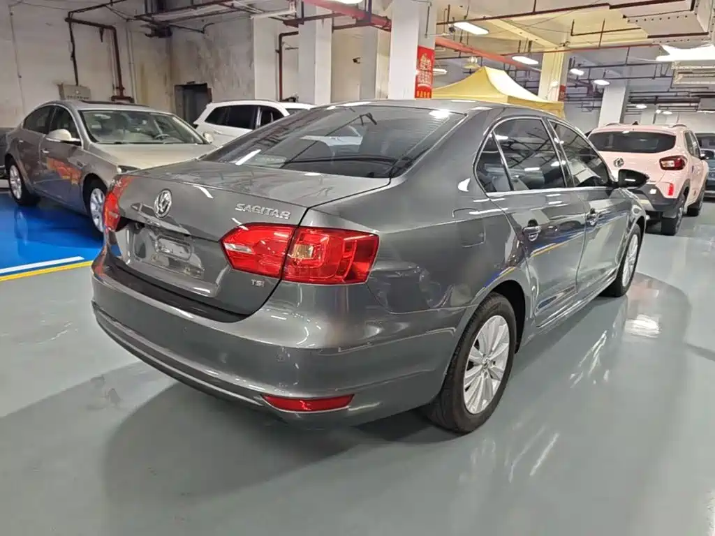 Volkswagen Sagitar — миниатюра 7