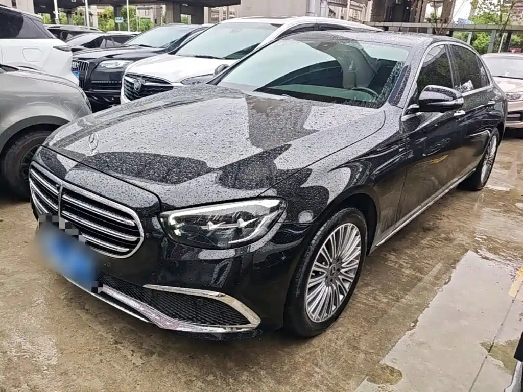 Mercedes-Benz E-Class — миниатюра 2