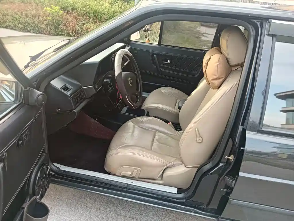 Volkswagen Santana Classic — миниатюра 7