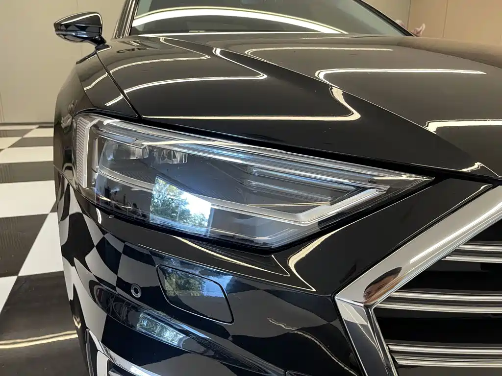 Audi A8 — миниатюра 9