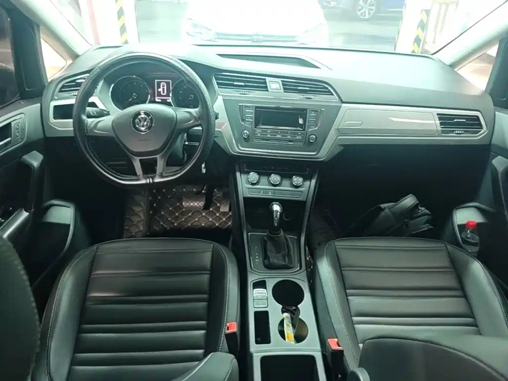 Volkswagen Touran — миниатюра 10