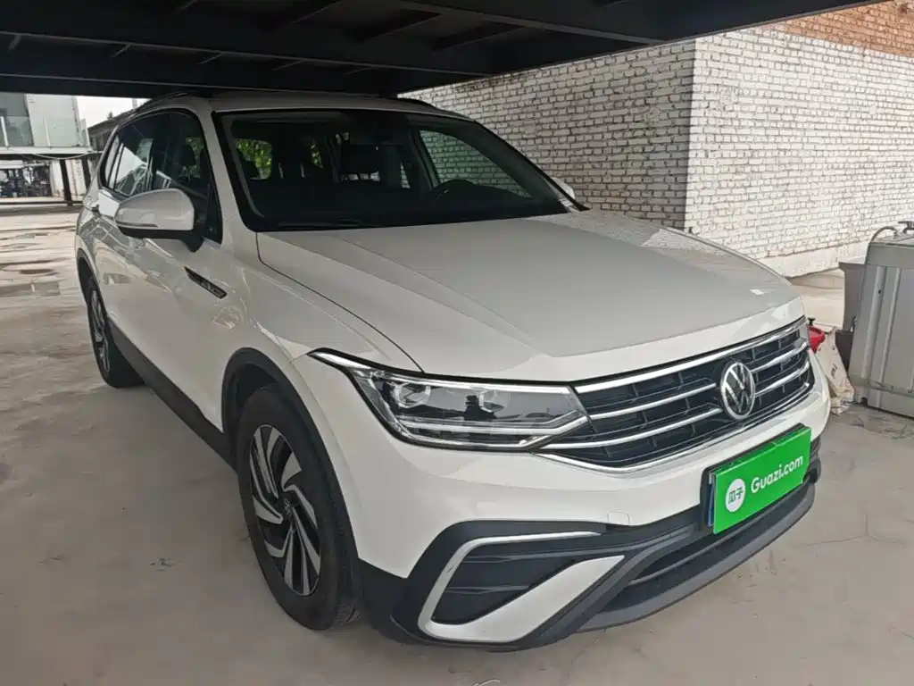 Volkswagen Tiguan L — миниатюра 4
