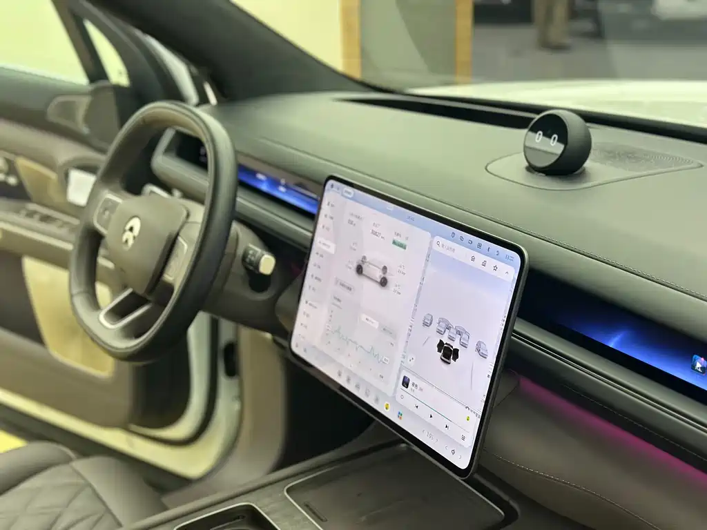 NIO ES8 — миниатюра 12