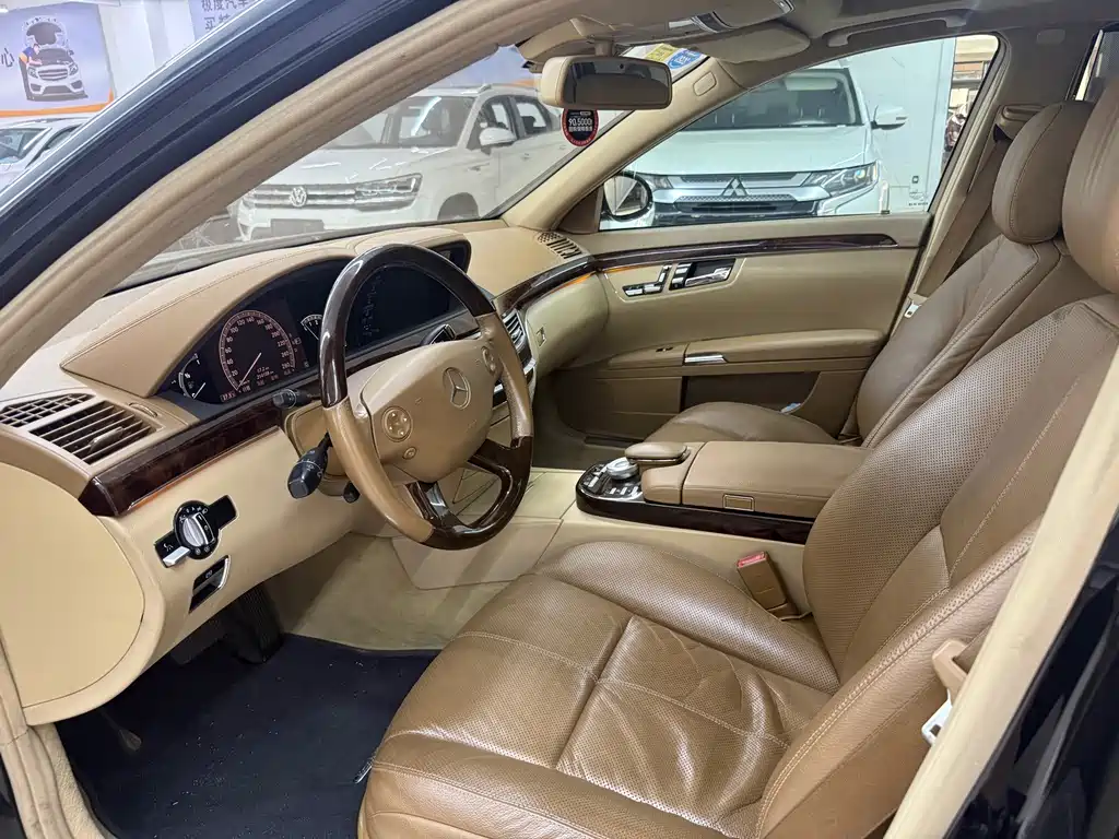 Mercedes-Benz S-Class — миниатюра 11