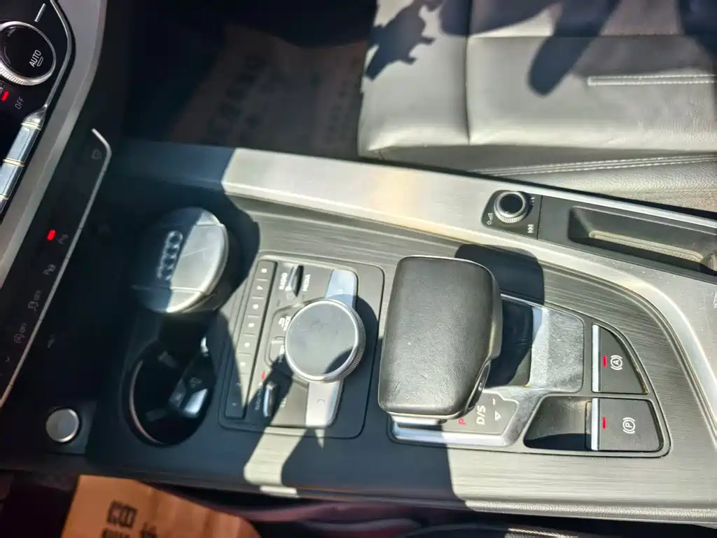 Audi A4L — миниатюра 11