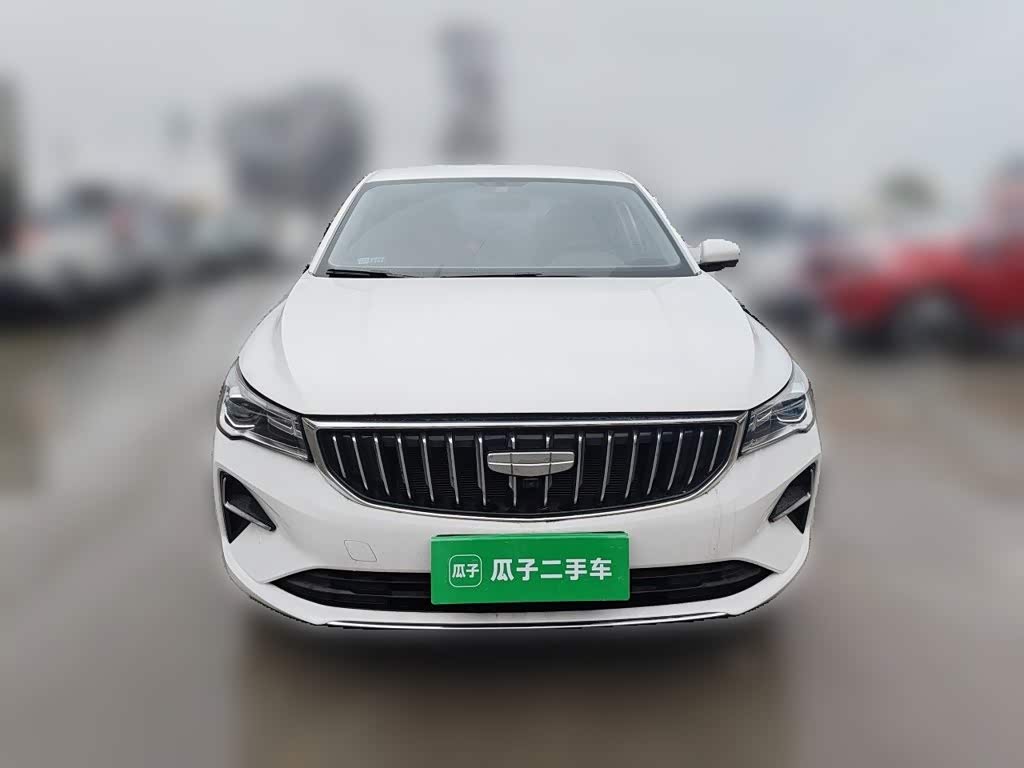 Geely Emgrand 1.5 л 2025 г. Белый, пробег 5800 км