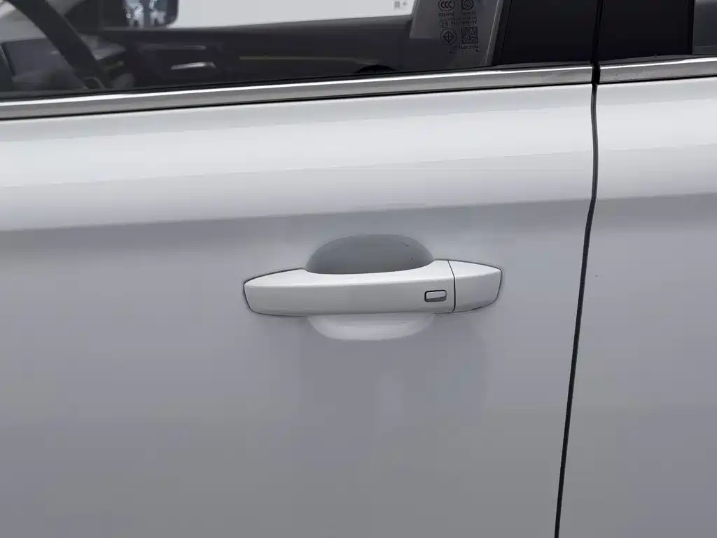 Roewe i5 — миниатюра 18
