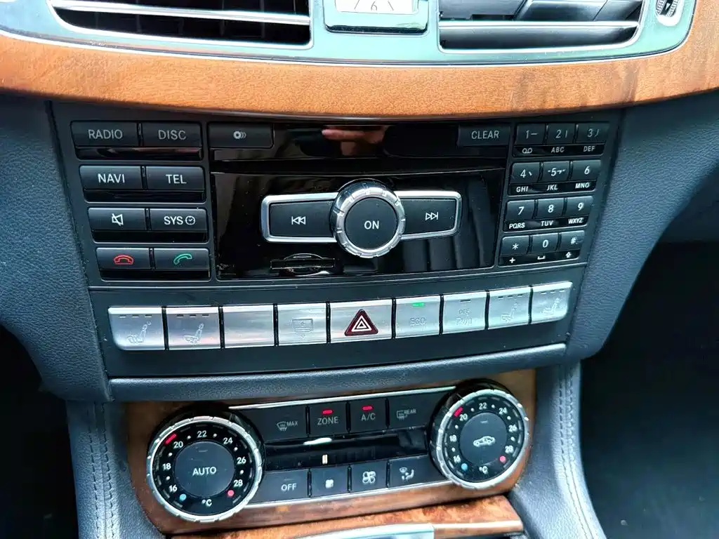 Mercedes-Benz CLS — миниатюра 16