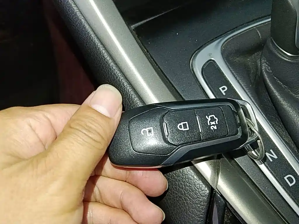 Ford Mondeo — миниатюра 9