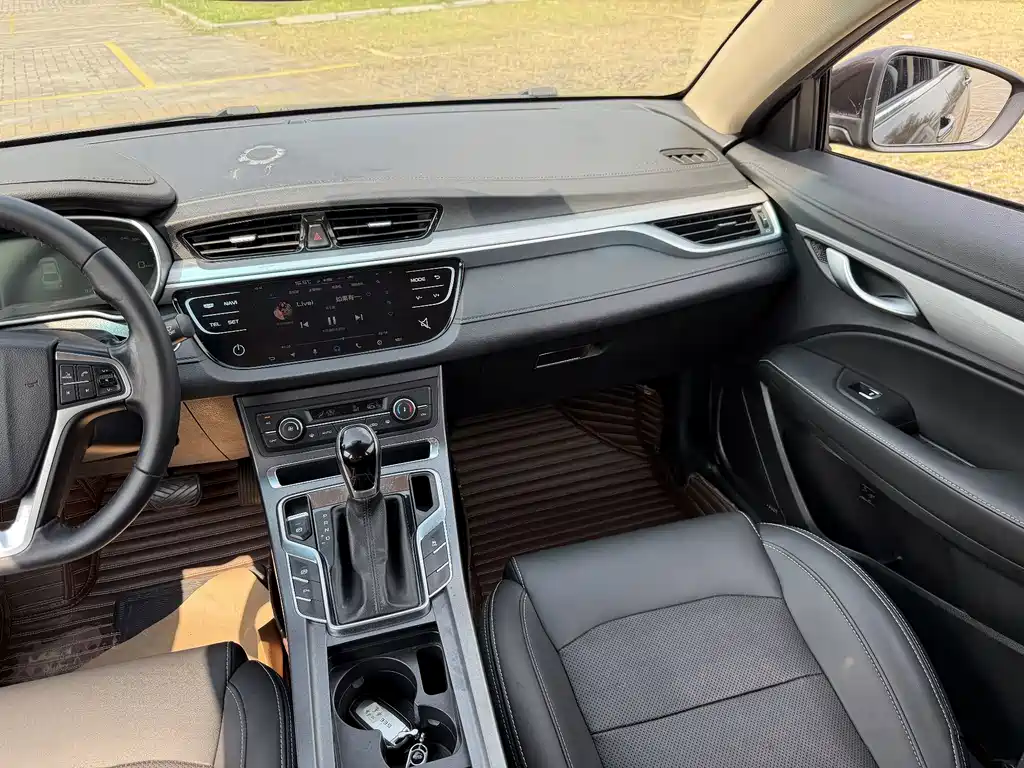 Geely Emgrand — миниатюра 6