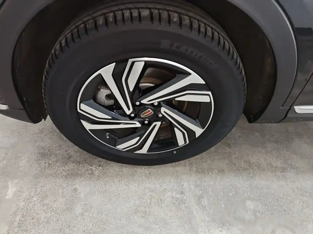Hongqi Hongqi HS5 — миниатюра 23