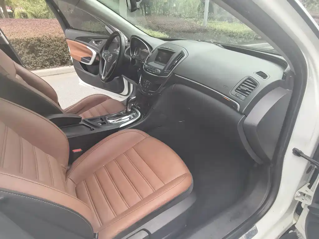 Buick Regal — миниатюра 9