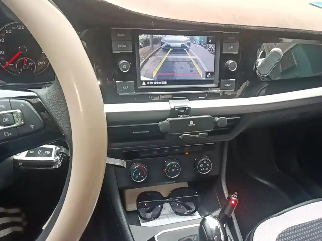 Volkswagen Lavida — миниатюра 14