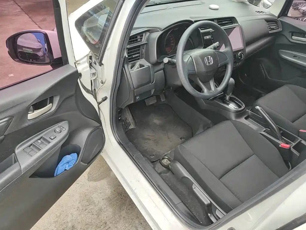 Honda Fit — миниатюра 16
