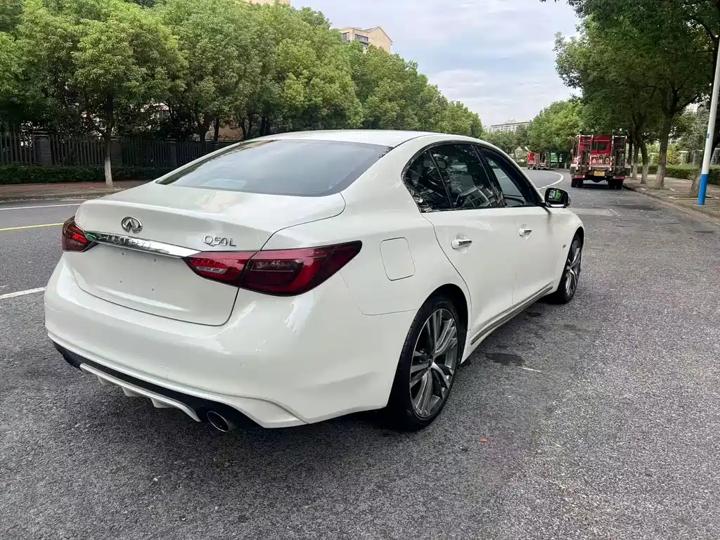 Infiniti Q50L — миниатюра 9