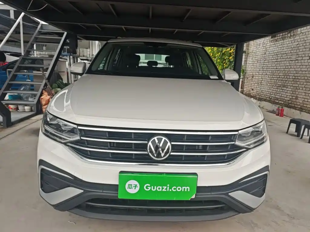 Volkswagen Tiguan L — миниатюра 3