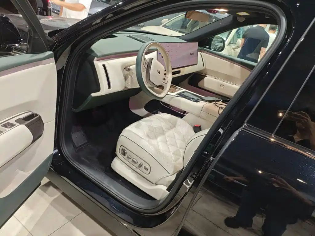 Li Auto Li L9 — миниатюра 4