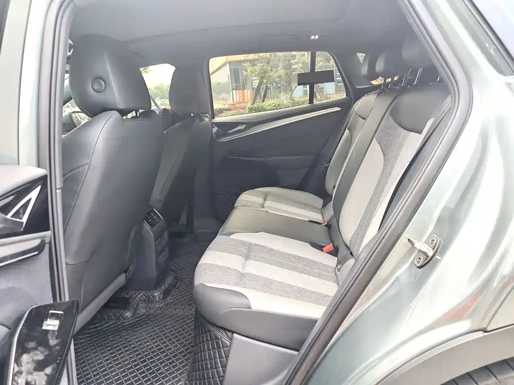 Volkswagen ID.4 Crozz — миниатюра 5