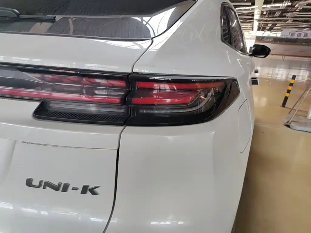 Changan UNI-K iDD — миниатюра 8