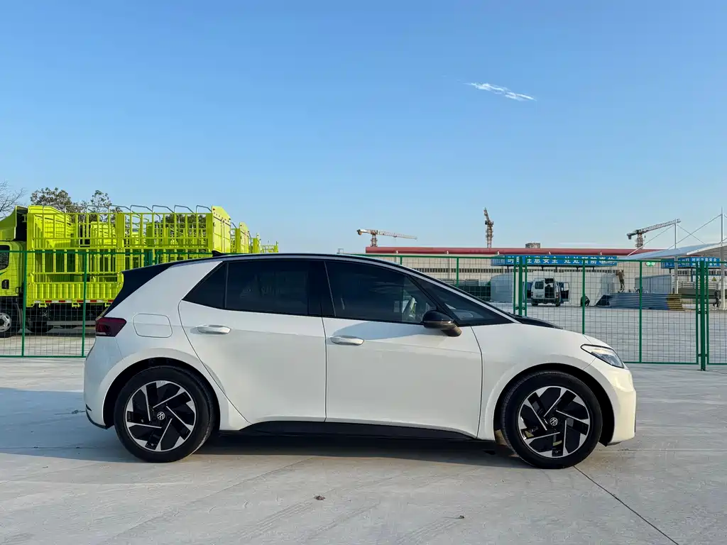 Volkswagen ID.3 — миниатюра 7