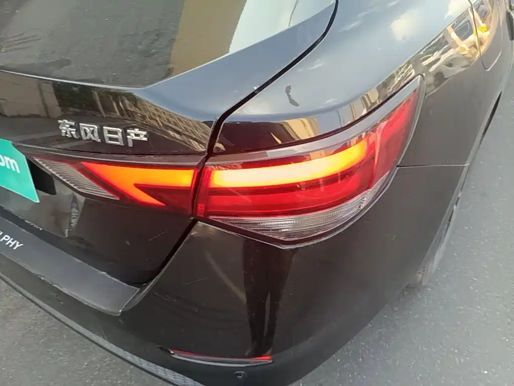 Nissan Sylphy — миниатюра 8